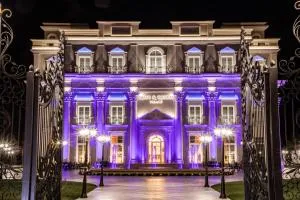 King & Queen Boutique Hotel - Fier