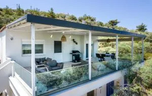 Efi's House - 卡尔利拉基