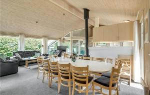 Lovely Home In Væggerløse With Sauna