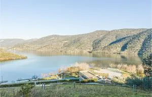 Nice Apartment In Freixo De Espada C - 弗雷舒德埃什帕达阿辛塔