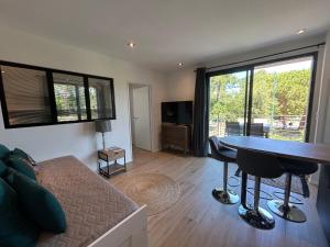 Appartement neuf T2 avec jardin et terrasses