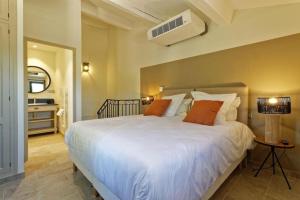 Villas Un joli hameau au coeur du vignoble de l'Escarelle et de la Provence Verte : photos des chambres
