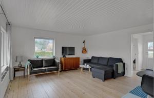 Cozy Home In Nykøbing M With Wifi