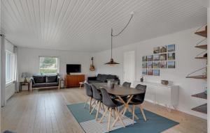 Cozy Home In Nykøbing M With Wifi