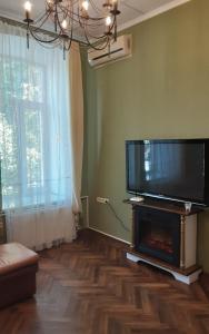 Apartment on Yevreiska street