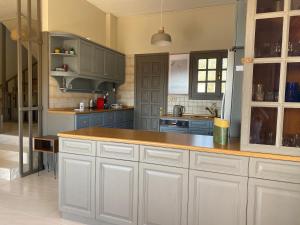 Spacious House, next to Best Beaches near Athens.