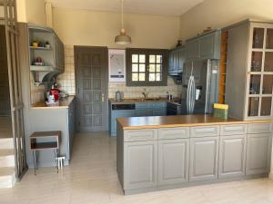Spacious House, next to Best Beaches near Athens.