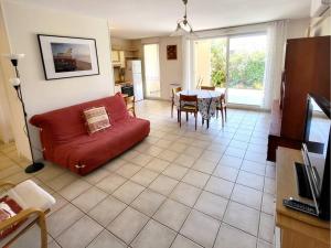 Appartements T3 climatise avec jardin, parking prive, a 400m de la plage et commerces - FR-1-316-230 : photos des chambres