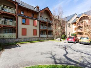 Appartements Appartement prestige centre-ville avec piscine, sauna, parking et ascenseur - FR-1-296-298 : Appartement (6 Adultes)
