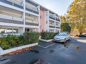 Charmant studio avec terrasse, parking en sous-sol, entre Biarritz et Anglet, à 5 km des plages - FR-1-3-600