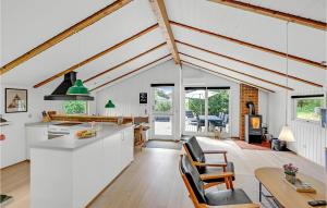 Nice Home In Ringkøbing With Wifi