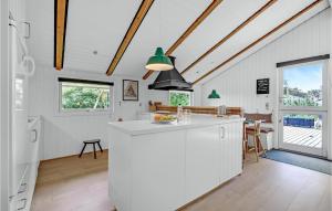 Nice Home In Ringkøbing With Wifi