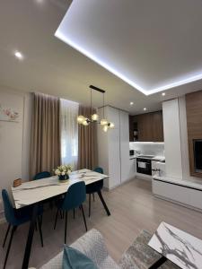 Gold Vollga House Durres