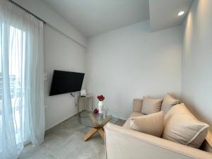 Acropolis View Luxurious Studio Living