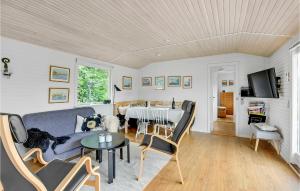 Three-Bedroom Holiday Home In Sydals