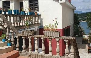 Nice Apartment In Utjeha With Kitchen