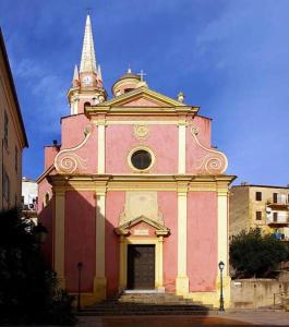 Residence ANTONIA Appartements avec piscine commune - centre ville Calvi : Appartement - Vue sur Piscine 