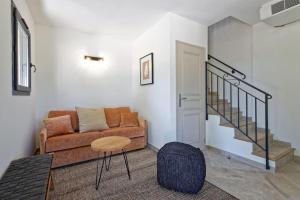 Villas Un joli hameau au coeur du vignoble de l'Escarelle et de la Provence Verte : photos des chambres