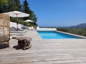 Villas VILLA Provencale Contemporaine VUE MER & PISCINE CHAUFFEE 3 Chambres en-suite : photos des chambres