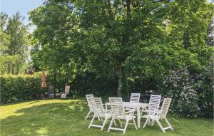 Nice Apartment In Immeln With Lake View