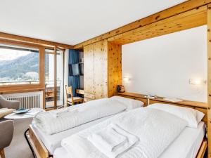 Apartment Guardaval - Utoring-5 by Interhome