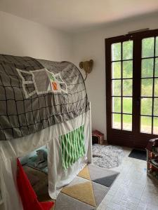 Maisons de vacances Maison de vacances avec piscine a Grignan-Drome provencale : photos des chambres