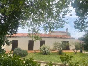 Maisons de vacances Maison de vacances avec piscine a Grignan-Drome provencale : photos des chambres