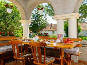 Apartment Elisabeta 01 by Interhome