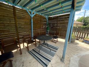 Villas Villa Coustellet avec vue sur le Luberon : photos des chambres