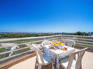 Apartment Estrela do Vau Apart- 3 bedroom-3 by Interhome