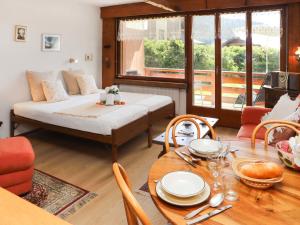 Apartment Vert Pré 3 by Interhome