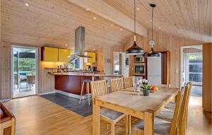 Three-Bedroom Holiday Home In Ebeltoft