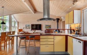 Three-Bedroom Holiday Home In Ebeltoft