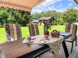 Apartment Am Hohen Bogen-47 by Interhome