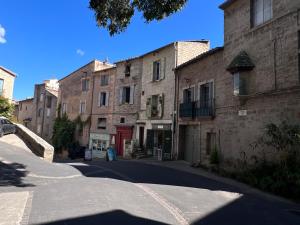 Appartements Pezenas Centre Historique - plages a 20 mn : photos des chambres
