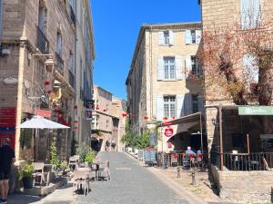 Appartements Pezenas Centre Historique - plages a 20 mn : photos des chambres