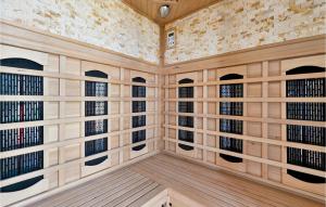 Gorgeous Home In Ludbreg With Sauna