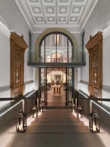 H10 Urquinaona Plaza