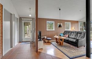 Beautiful Home In Herning With Wifi