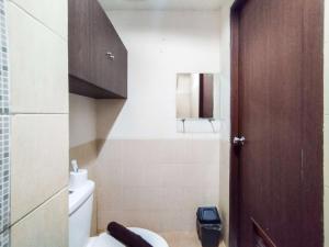 Modern Studio Design at Harvard Jatinangor Apartment By Travelio