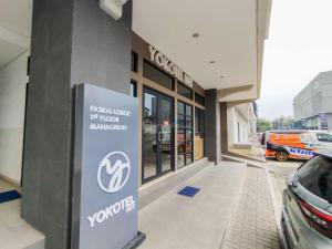 Classic Studio (No Kitchen) with City View at Lodge Paskal Apartment By Travelio