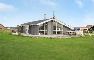 Cozy Home In Harboøre With Sauna - Vrist