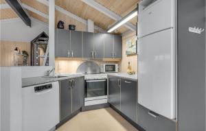 Cozy Home In Harboøre With Sauna