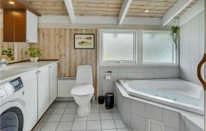 Holiday Home Pøt Strandby Denmk