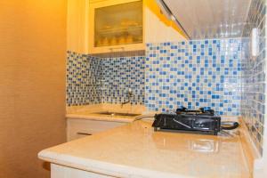 Compact and Mini Studio Great Western Resort Apartment By Travelio