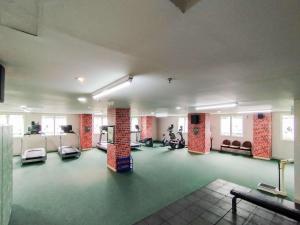 Simple 1BR Apartment Parahyangan Residence By Travelio