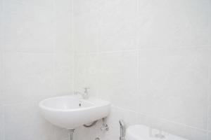 Comfy 2BR Apartment at Parkland Avenue By Travelio