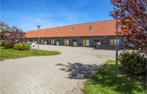 2 Bedroom Beautiful Apartment In Samsø
