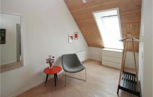 2 Bedroom Beautiful Apartment In Samsø