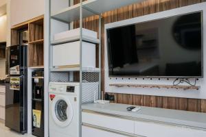 Premium Relaxing 2BR at Casa de Parco Apartment By Travelio